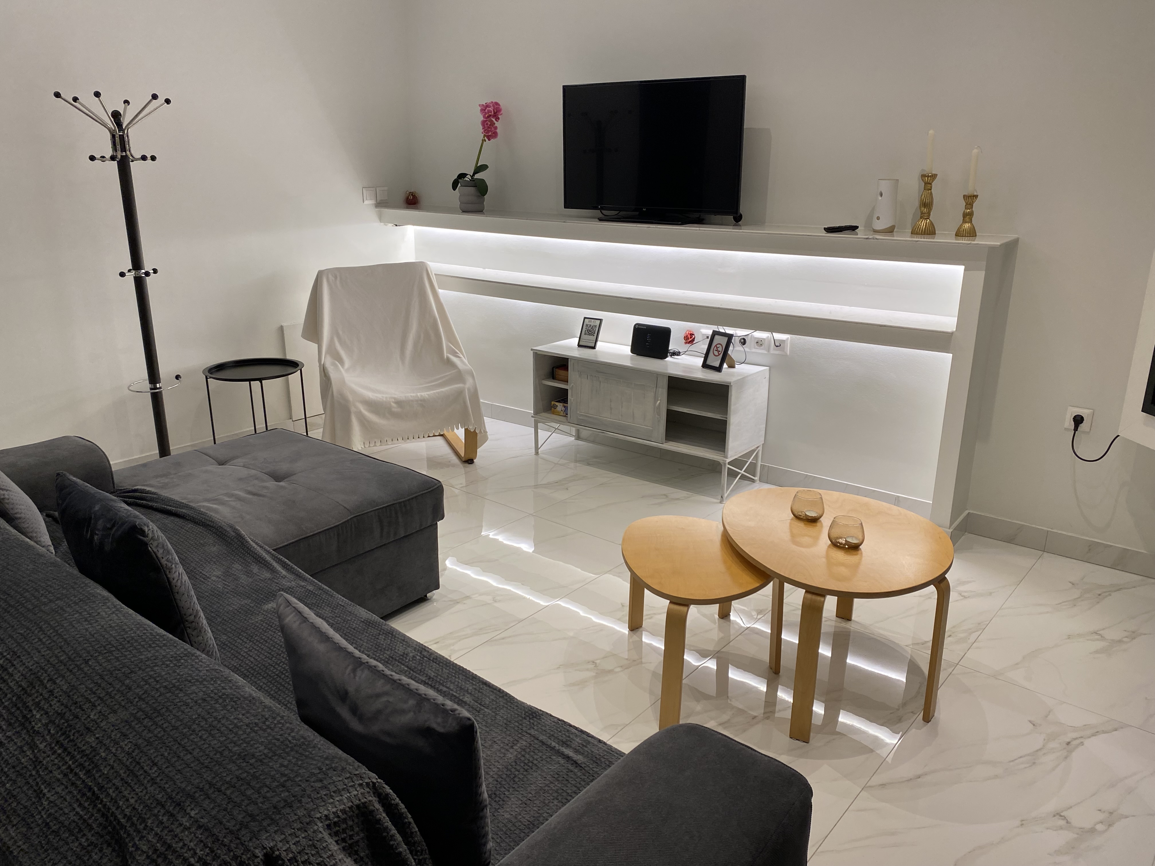 Apartment 1 - Image 3